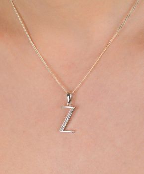 Literka srebrna próba 925, literka Z zdobiona cyrkoniami AP17-0211 Z Elegancka i subtelna literka Z wykonana z wysokiej jakości srebra próby 925, ozdobiona błyszczącymi cyrkoniami (1).JPG